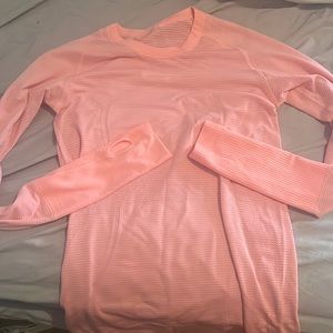 Pink lululemon long sleeve swiftly size 4